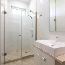 The Different Types of Glass Shower Doors to Know